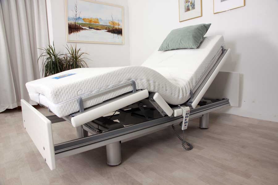 Hoog-laag bed qqq993 Belletto 3080 MAN 90 x 220 zorg-verpleeg bed van Völker LAAG VOETBORD!